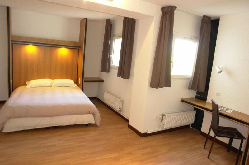 La Bonne Etape Hotel Évreux Buitenkant foto